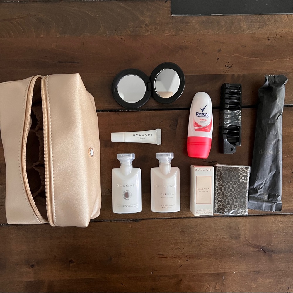 Emirates Business Class Female Amenity Kit w/ Bvlgari Products (New)